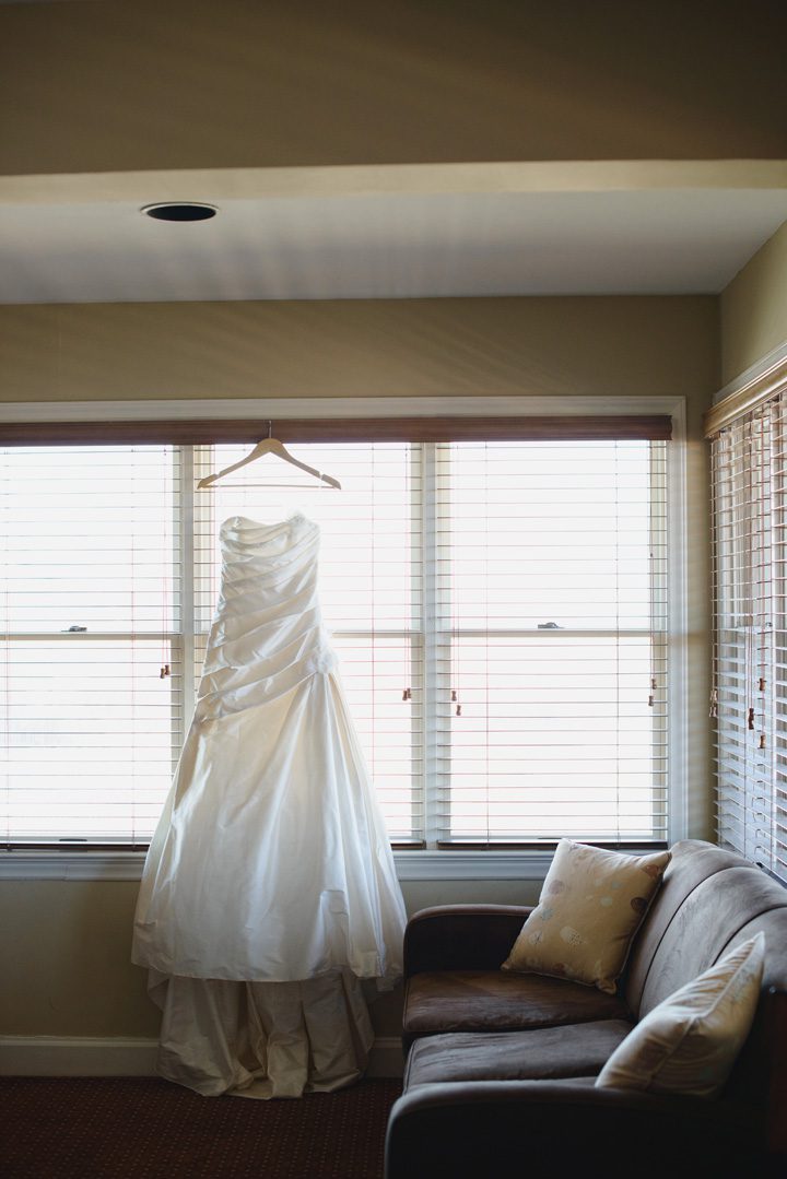 Outer Banks wedding photographer at the Sanderling Resort dress
