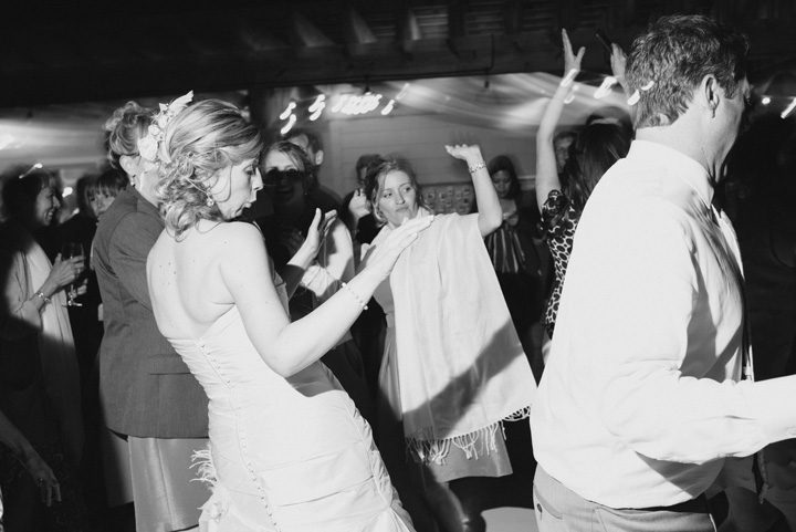 Outer Banks wedding photographer at the Sanderling Resort photography dancing