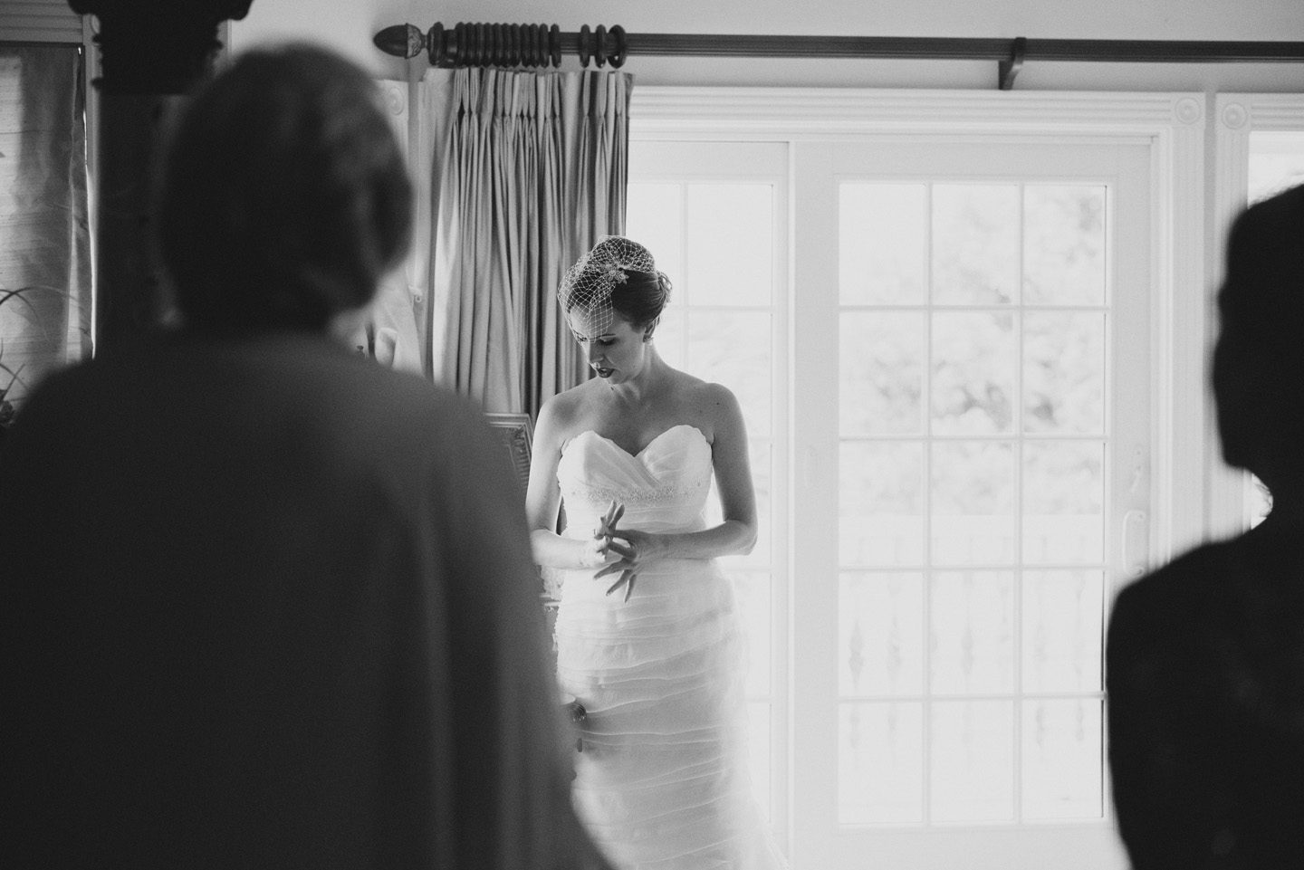 Outer Banks Wedding at the Grade Ritz Palm Photographers Neil GT Photography Getting Ready BW