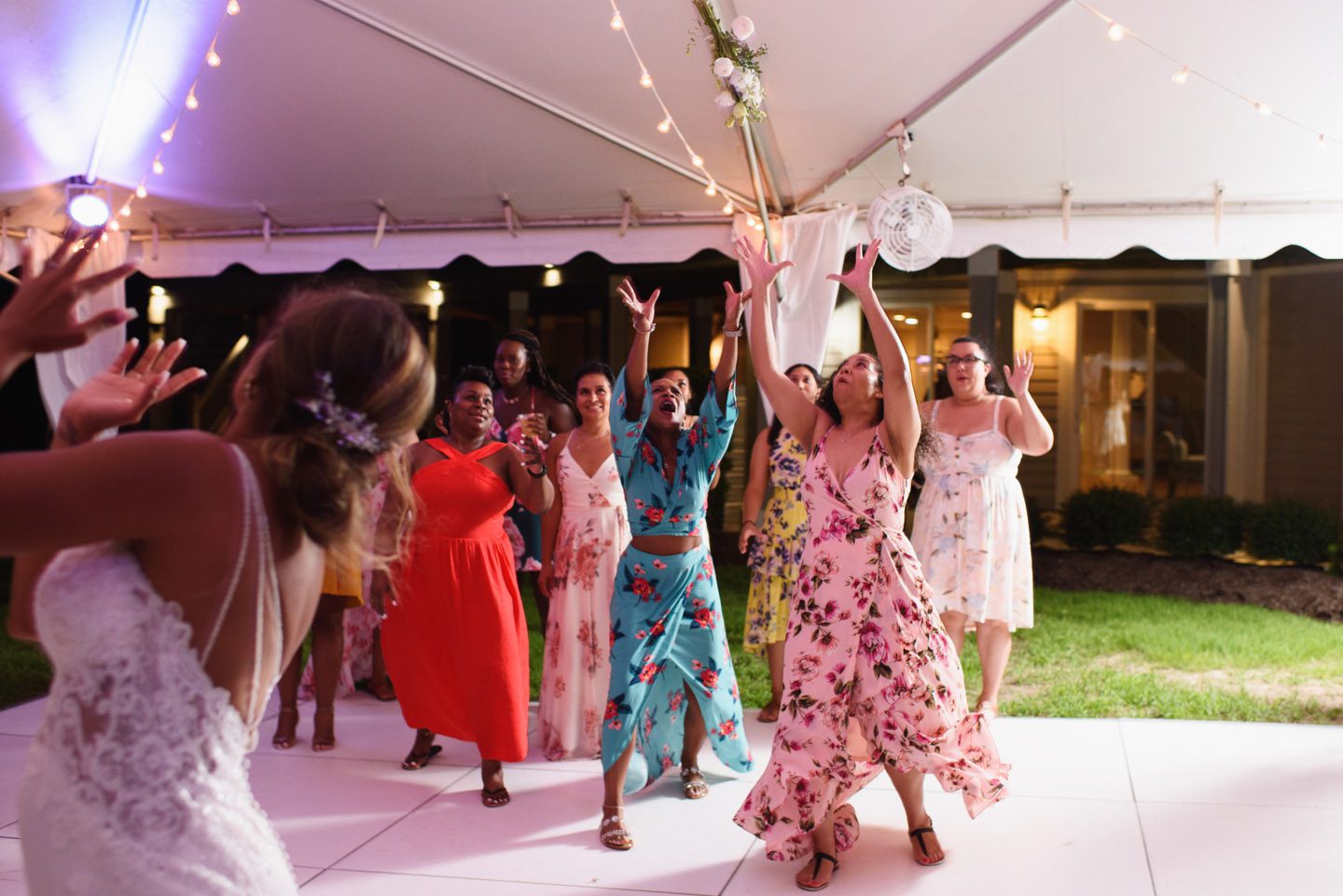 Bouquet toss at the Black Stallion