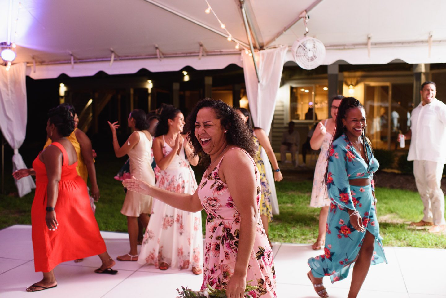 Bouquet toss at the Black Stallion