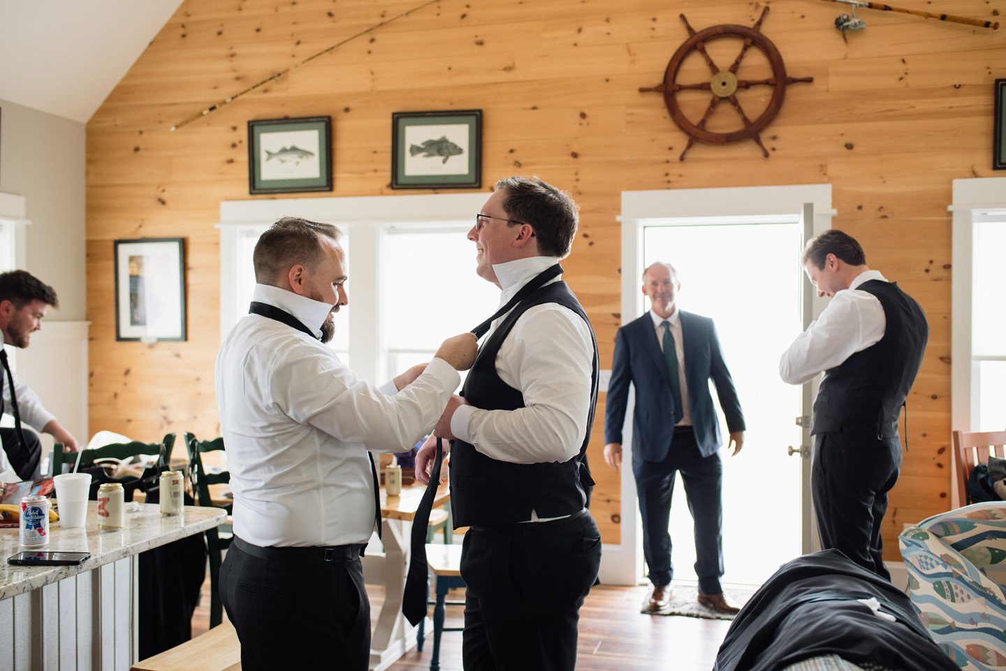 Groom and groomsmen getting ready for the wedding